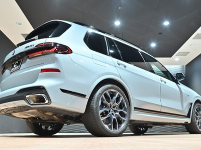 2024 BMW X7 — миниатюра 51