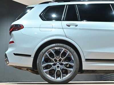 2024 BMW X7 — миниатюра 53
