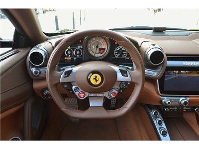 2019 Ferrari GTC4 LUSSO 照片 8