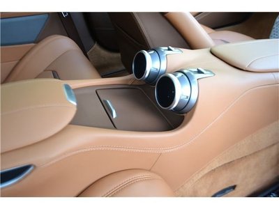 2019 Ferrari GTC4 LUSSO — миниатюра 15