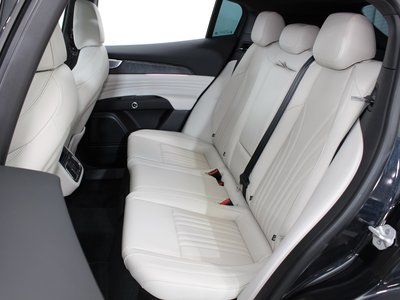 صورة مصغرة 28 لـ 2023 Maserati GRECALE