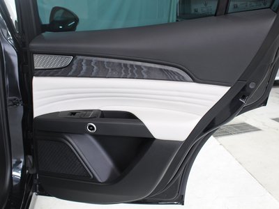 صورة مصغرة 93 لـ 2023 Maserati GRECALE