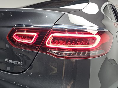 MERCEDES-BENZ GLC - 10