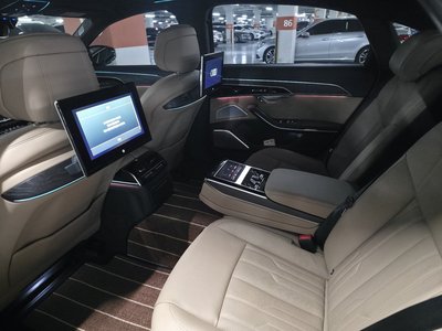 AUDI A8 - 9