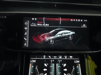 AUDI A8 - 10