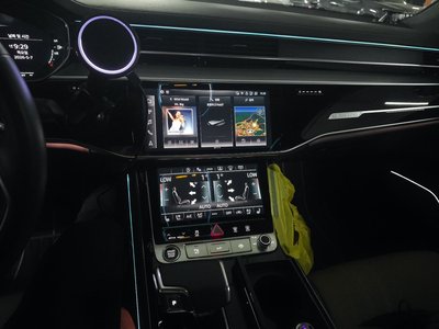 AUDI A8 - 8