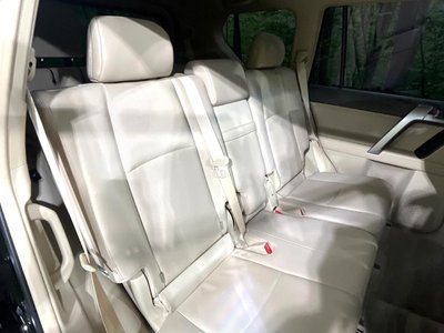 TOYOTA LAND CRUISER PRADO - 9