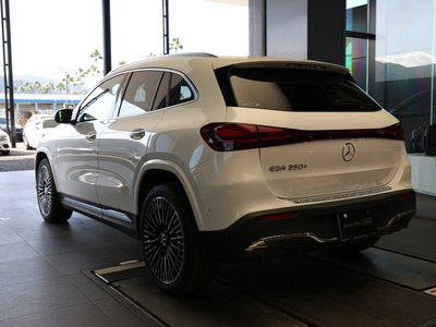 صورة 9 لـ 2024 Mercedes-BENZ EQA