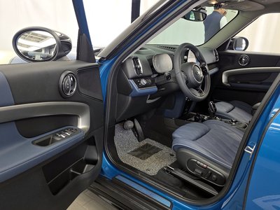 MINI COUNTRYMAN - 10