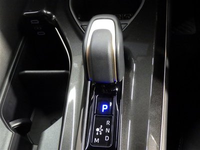 صورة مصغرة 16 لـ 2025 Toyota CROWN CROSSOVER