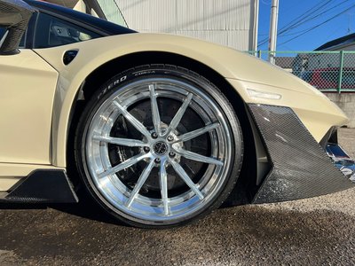 LAMBORGHINI AVENTADOR ROADSTER - 9