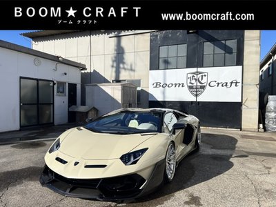 LAMBORGHINI AVENTADOR ROADSTER - 1