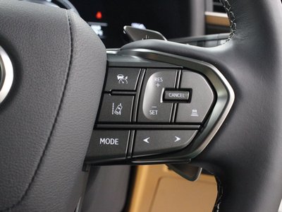 2024 Lexus LX — миниатюра 13