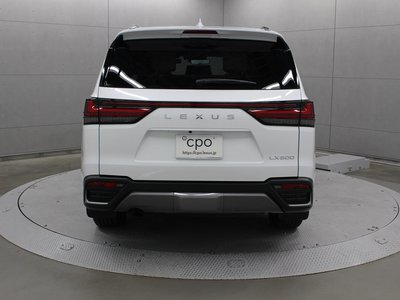 2024 Lexus LX — миниатюра 3