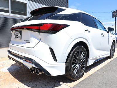 صورة 7 لـ 2025 Lexus RX