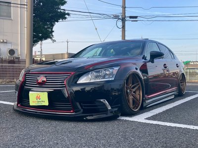 LEXUS LS - 1