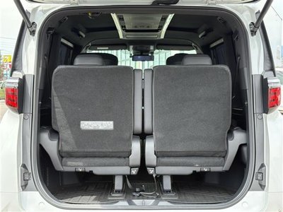 2023 Toyota ALPHARD — миниатюра 16
