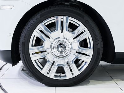 ROLLS-ROYCE CULLINAN - 9