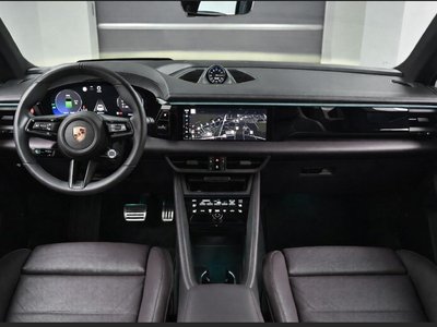 PORSCHE MACAN - 4