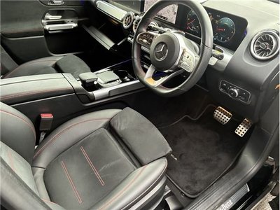 MERCEDES-BENZ GLB - 9