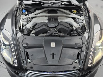 صورة 7 لـ 2015 Aston Martin DB9