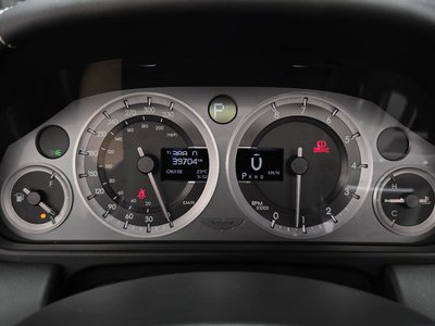 صورة 8 لـ 2015 Aston Martin DB9