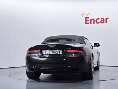 صورة 4 لـ 2015 Aston Martin DB9