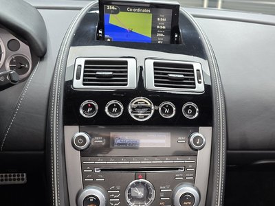2015 Aston Martin DB9 — миниатюра 13