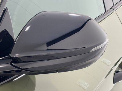 LAMBORGHINI URUS - 10