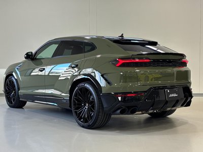 LAMBORGHINI URUS - 5