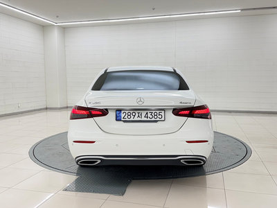 MERCEDES-BENZ E-CLASS - 3