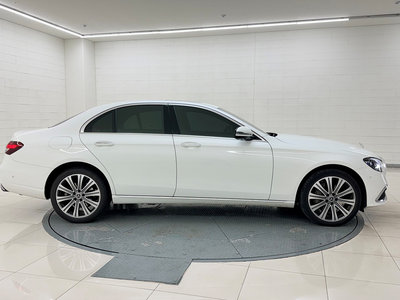 MERCEDES-BENZ E-CLASS - 7