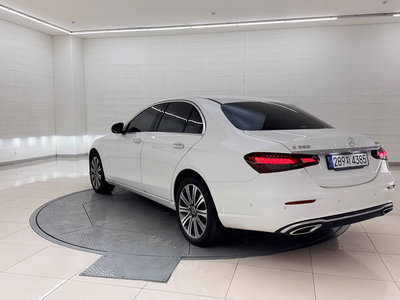 MERCEDES-BENZ E-CLASS - 2