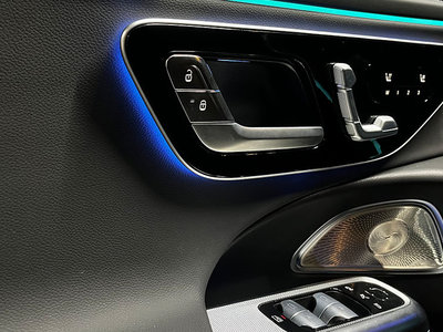 MERCEDES-BENZ E-CLASS - 10