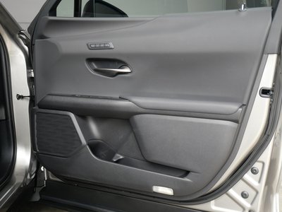 2025 Lexus UX 照片 14