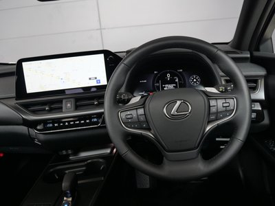 2025 Lexus UX 照片 6