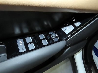 صورة مصغرة 13 لـ 2024 LAND Rover RANGE ROVER VELAR