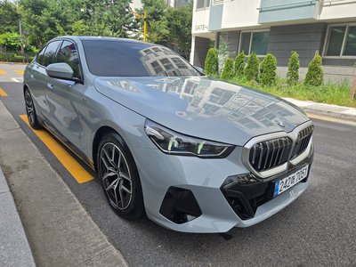 صورة 9 لـ 2025 BMW 5 SERIES