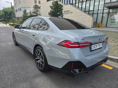 صورة 3 لـ 2025 BMW 5 SERIES