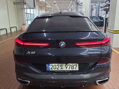 صورة 2 لـ 2021 BMW X6