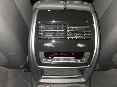 صورة مصغرة 18 لـ 2025 BMW X7
