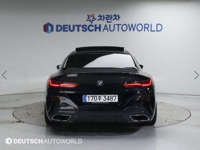BMW 8 SERIES - 4