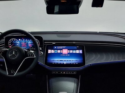 MERCEDES-BENZ E-CLASS - 4