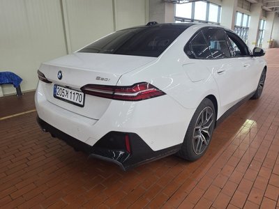 BMW 5 SERIES - 3