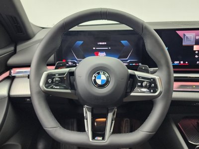 2025 BMW 5 SERIES — миниатюра 15