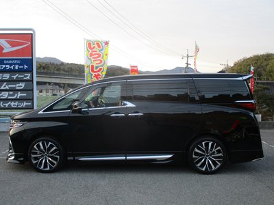 TOYOTA ALPHARD - 4