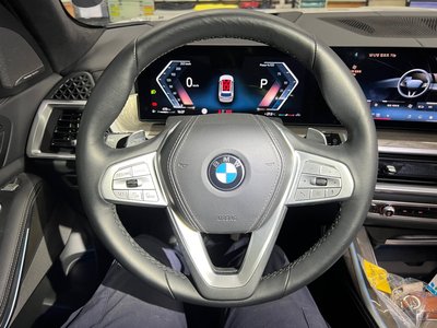 2023 BMW X7 photo 7