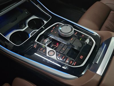 صورة 6 لـ 2024 BMW X5