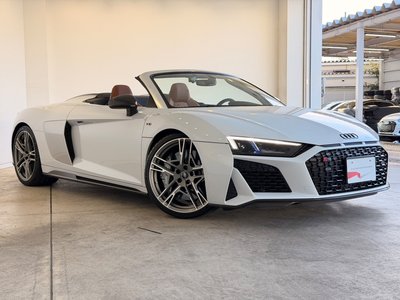 صورة 10 لـ 2022 AUDI R8 SPYDER