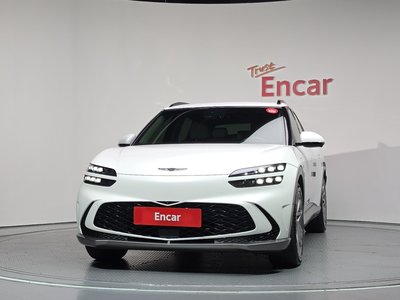 2022 Genesis GV60 photo 2